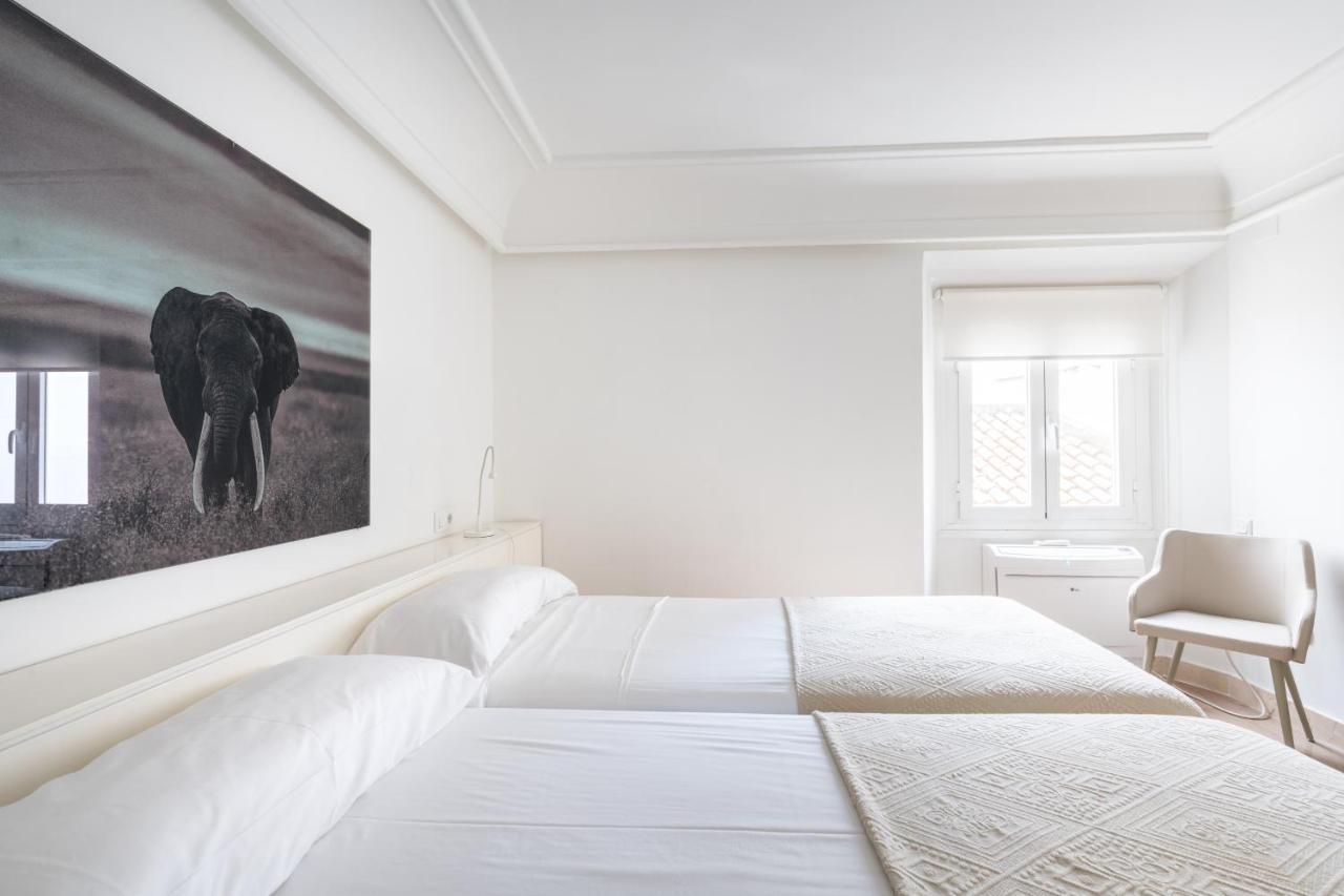Historic Building Cathedral Apartment เซบีญา ภายนอก รูปภาพ