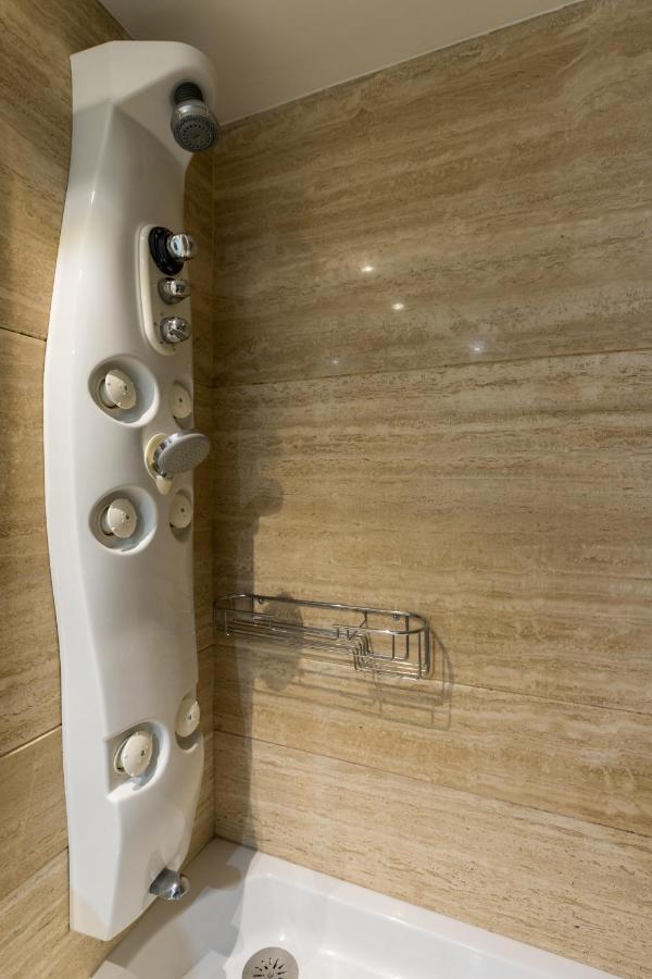 Historic Building Cathedral Apartment เซบีญา ภายนอก รูปภาพ